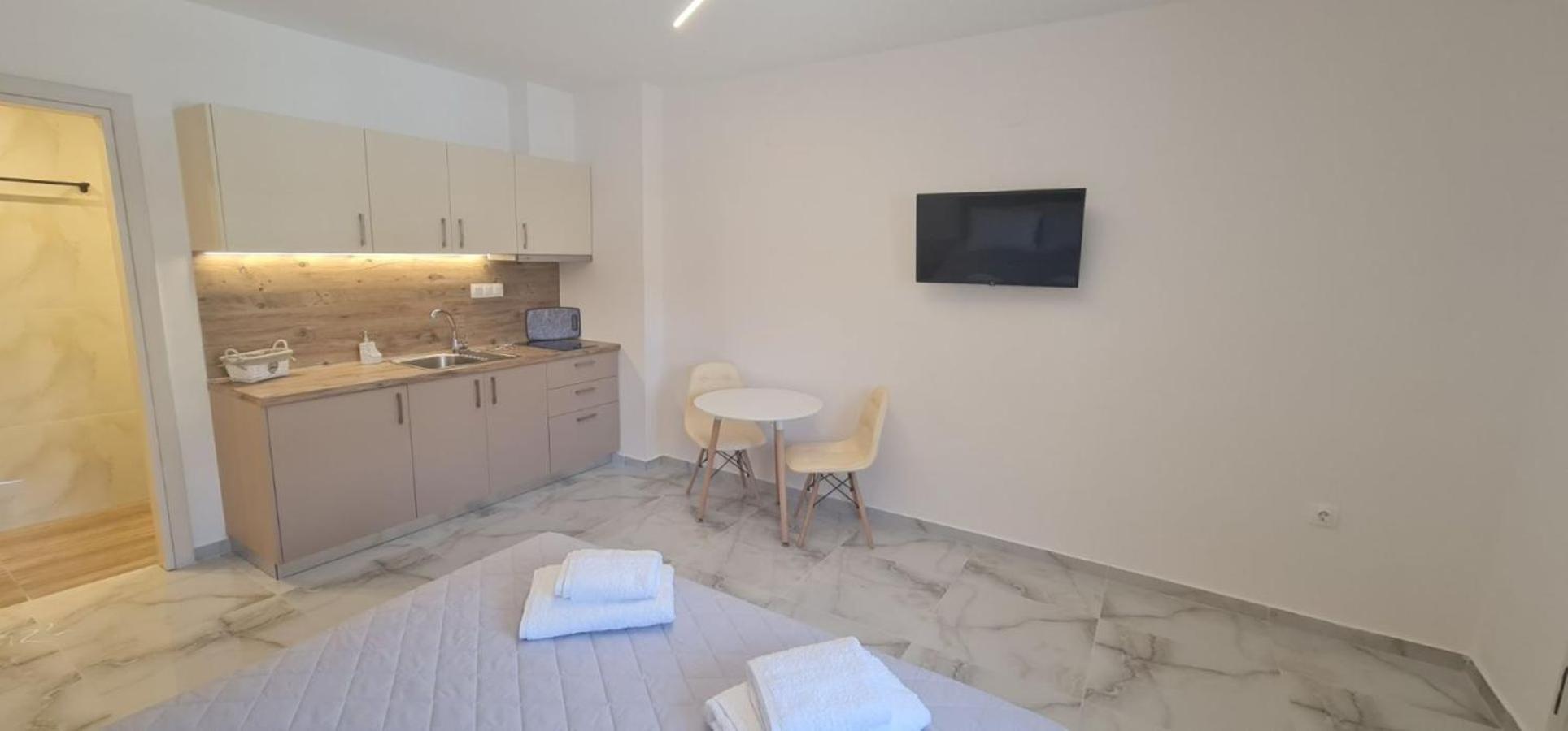 Z Elegant Studios Переа Экстерьер фото